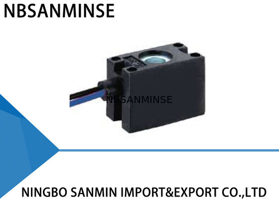 Les séries magnétiques de valve de 4V110F 4V mènent - dactylographiez la bobine de vanne électromagnétique