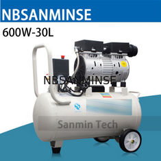 600W - application à la maison fonctionnante AC220V mini de l'air 30L de compresseur d'Oilless en bois muet à haute pression de conception de haute qualité