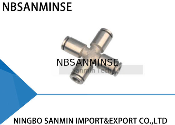 Enfoncer pneumatique de garnitures de tuyau de connecteur divers des syndicats de croix de tube de manière de PZT 4 le coupleur Sanmin